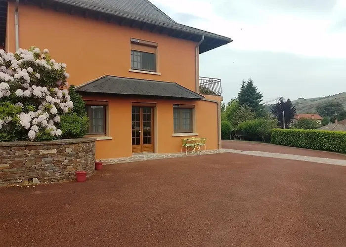 Gite, Suite D\'Hote De Charme, Petit Dejeuner Compris